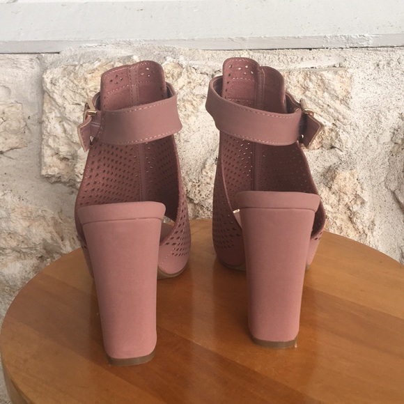 Dusty Rose/Mauve peek-a-boo ankle strap bootie - Picture 5 of 5